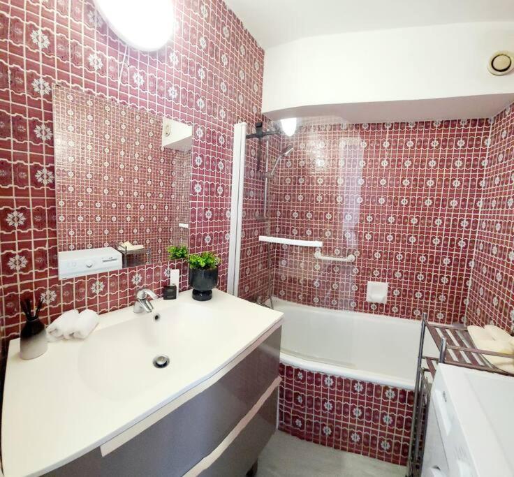 Studio T1- 2 Min Des Plages - Golf-Juan - Clim&Wifi Vallauris Exteriör bild