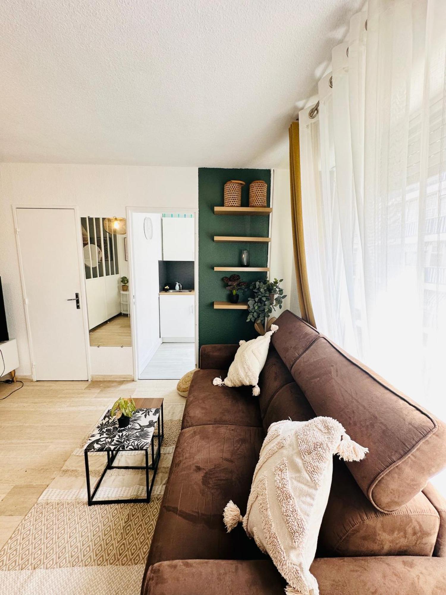 Studio T1- 2 Min Des Plages - Golf-Juan - Clim&Wifi Vallauris Exteriör bild